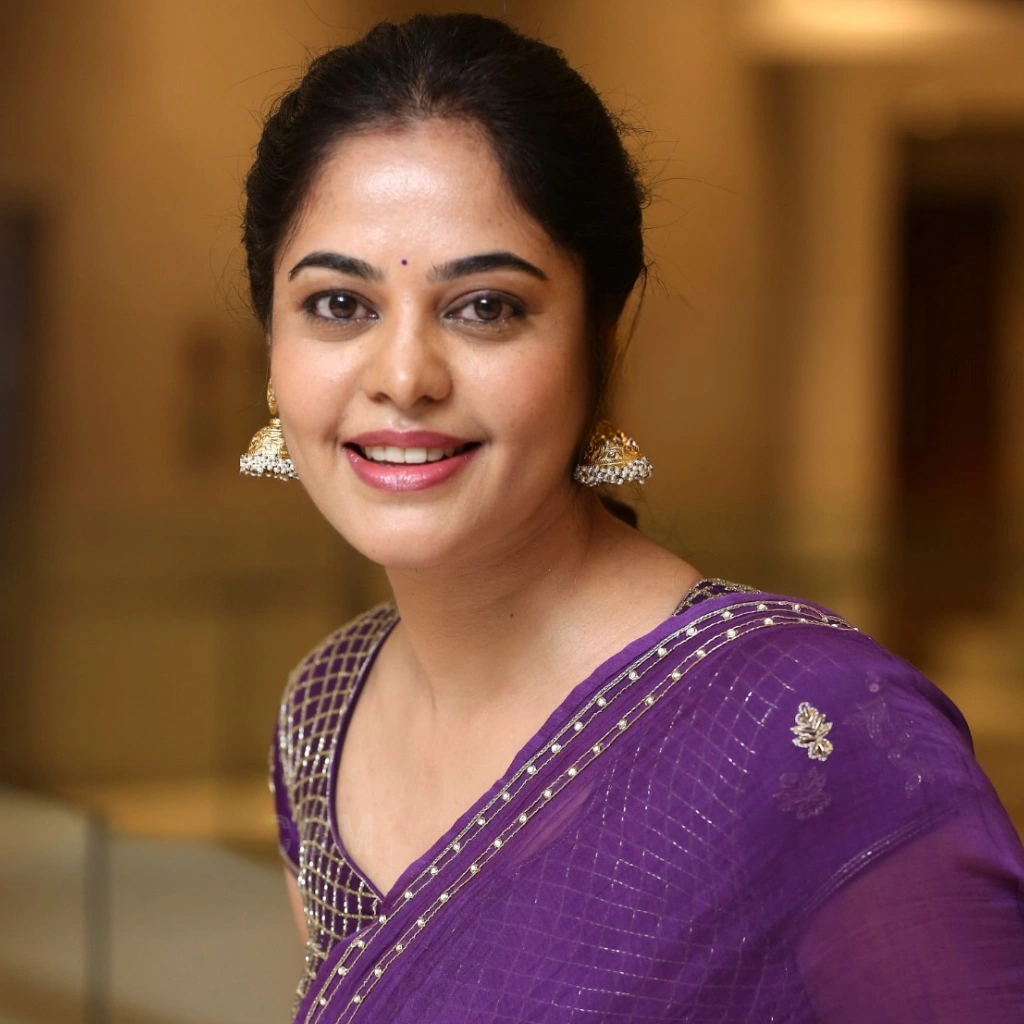 Bindu Madhavi HD pics