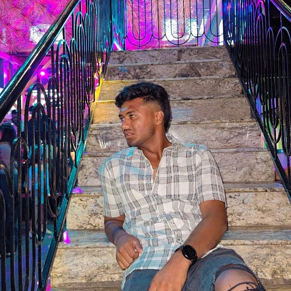 Kartik Sharma Photos