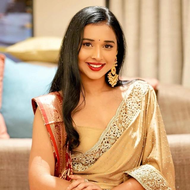 Tanya Mittal Cream Saree