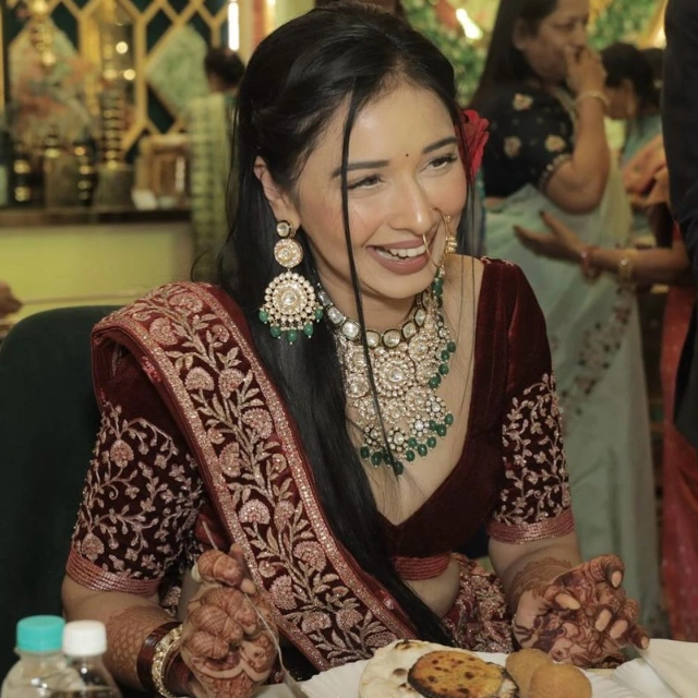 Tanya Mittal in black Saree with Gold Embroidary