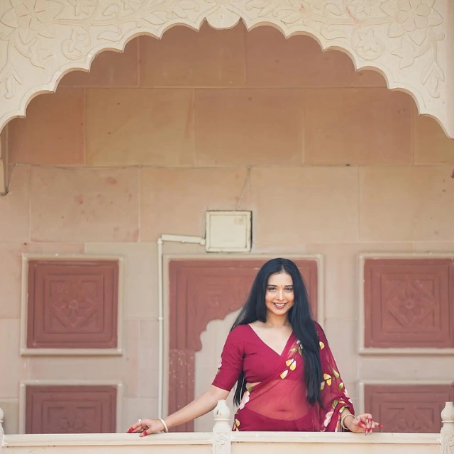  Tanya Mittal red printed Saree