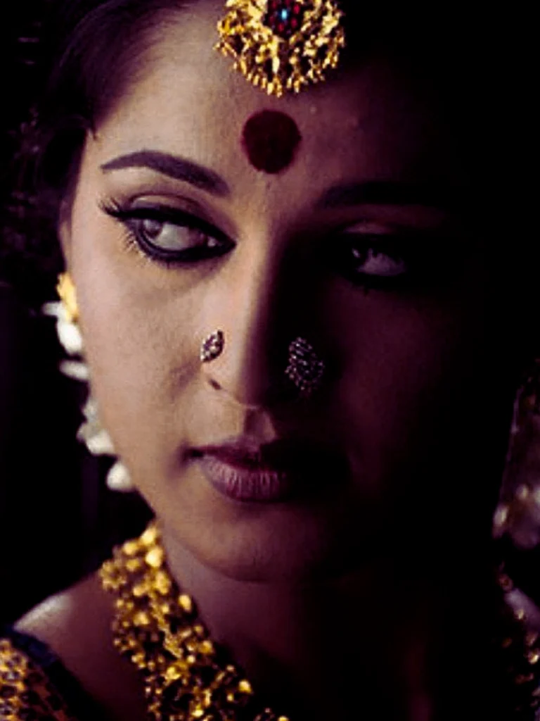 anushka shetty latest navel ragalahari​