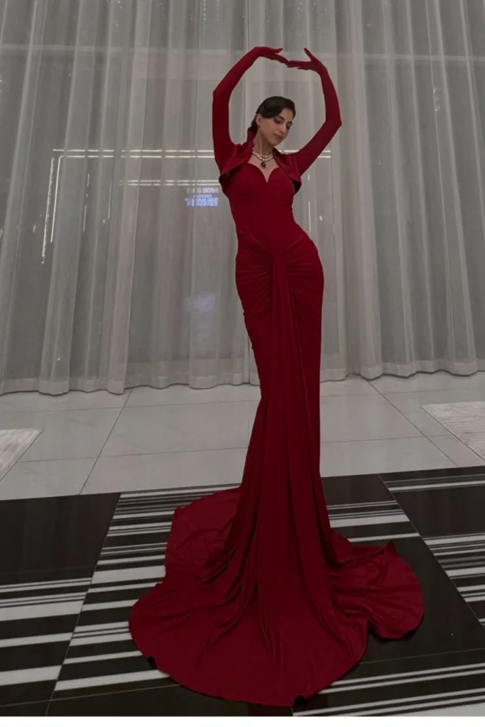 Farrhana Bhatt's latest clicks in red from Dubai.