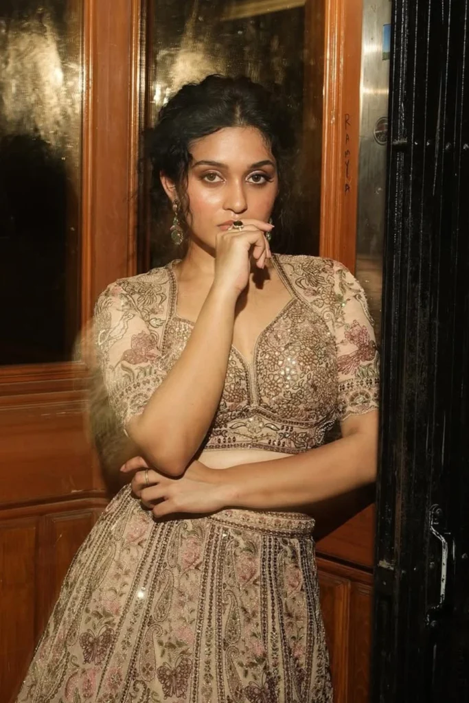 Nidhi Pradeep hd images