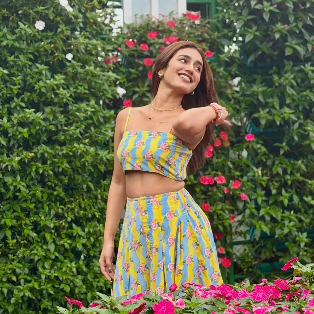 Priya Prakash Varrier sundari