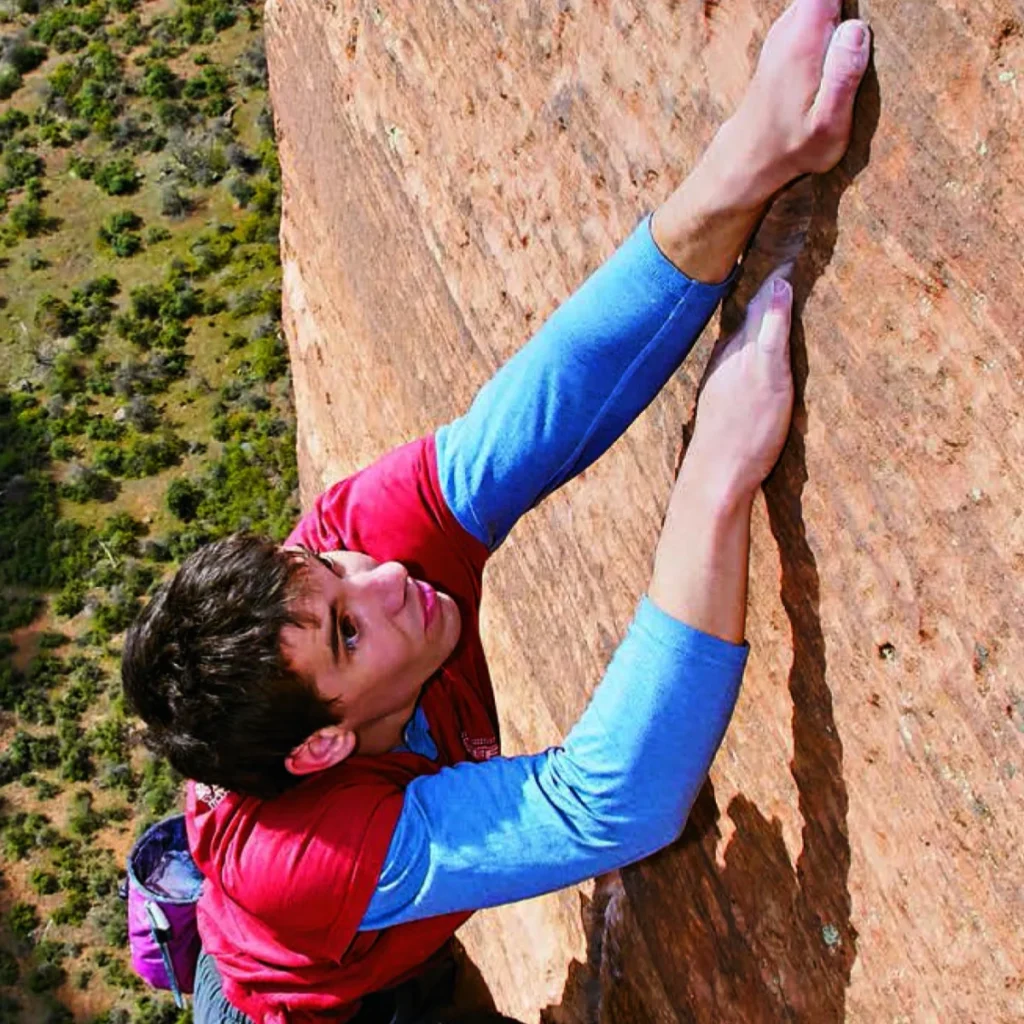 alex honnold climbing