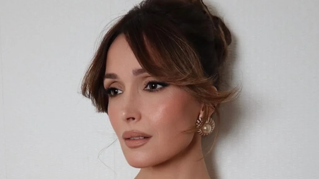 Rose Byrne Biography