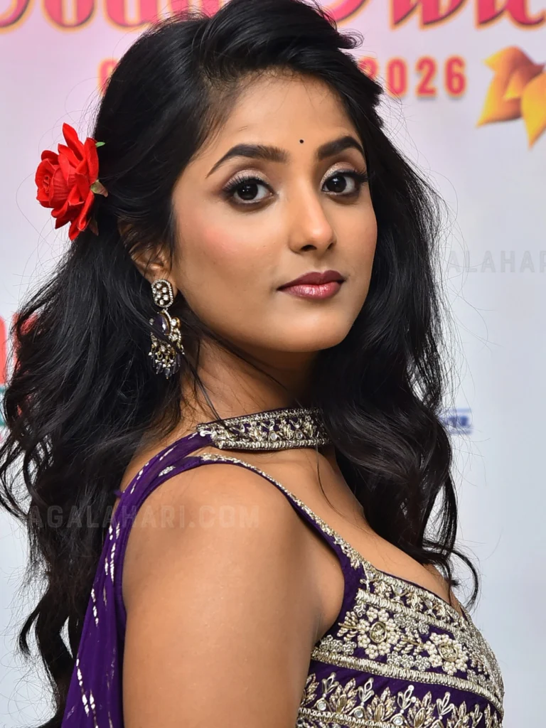 Ulka Gupta hd pics