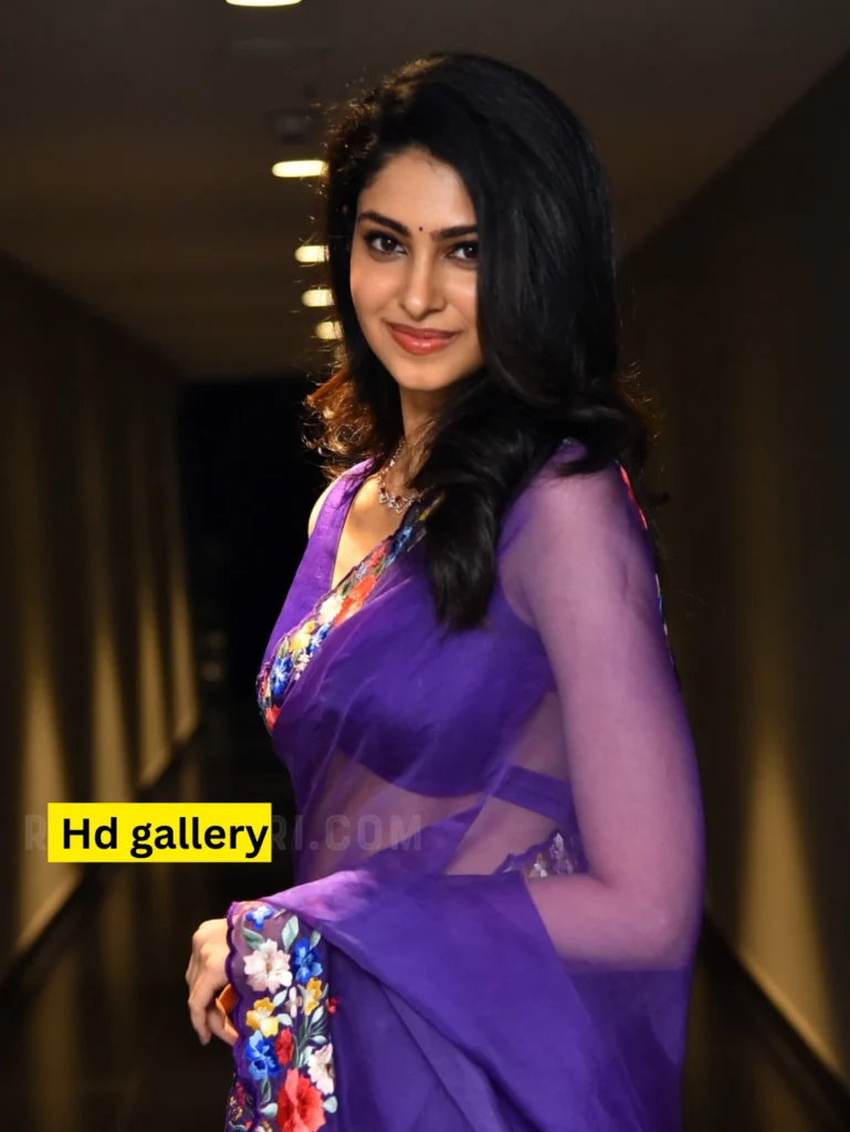 manasa varanasi hd photo